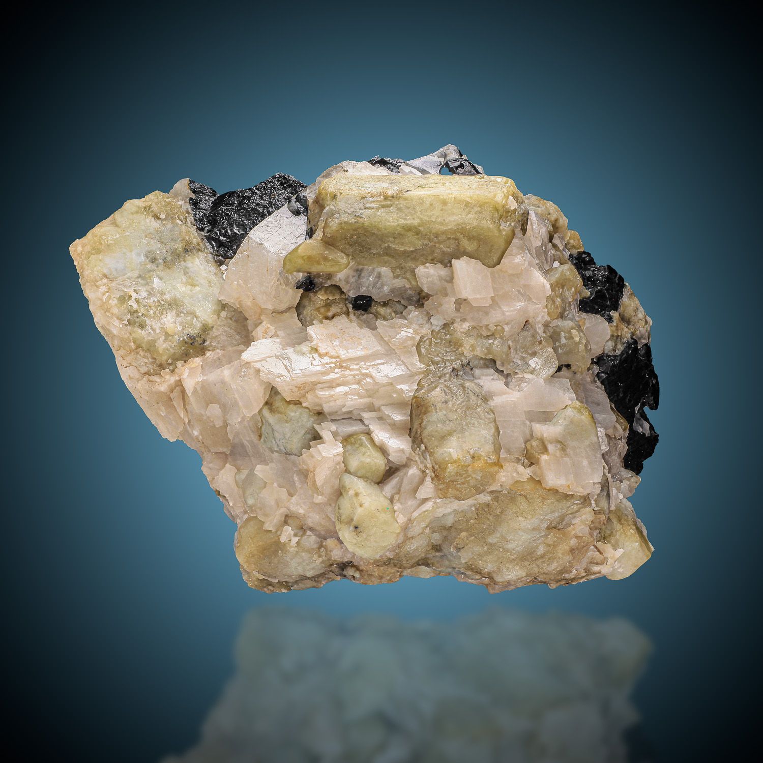 Wendel-Minerals | Item: 2126 - Apatite-Pargas | Finland